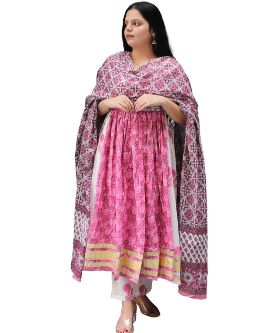 Pink kurti set with dupatta sanganeri print